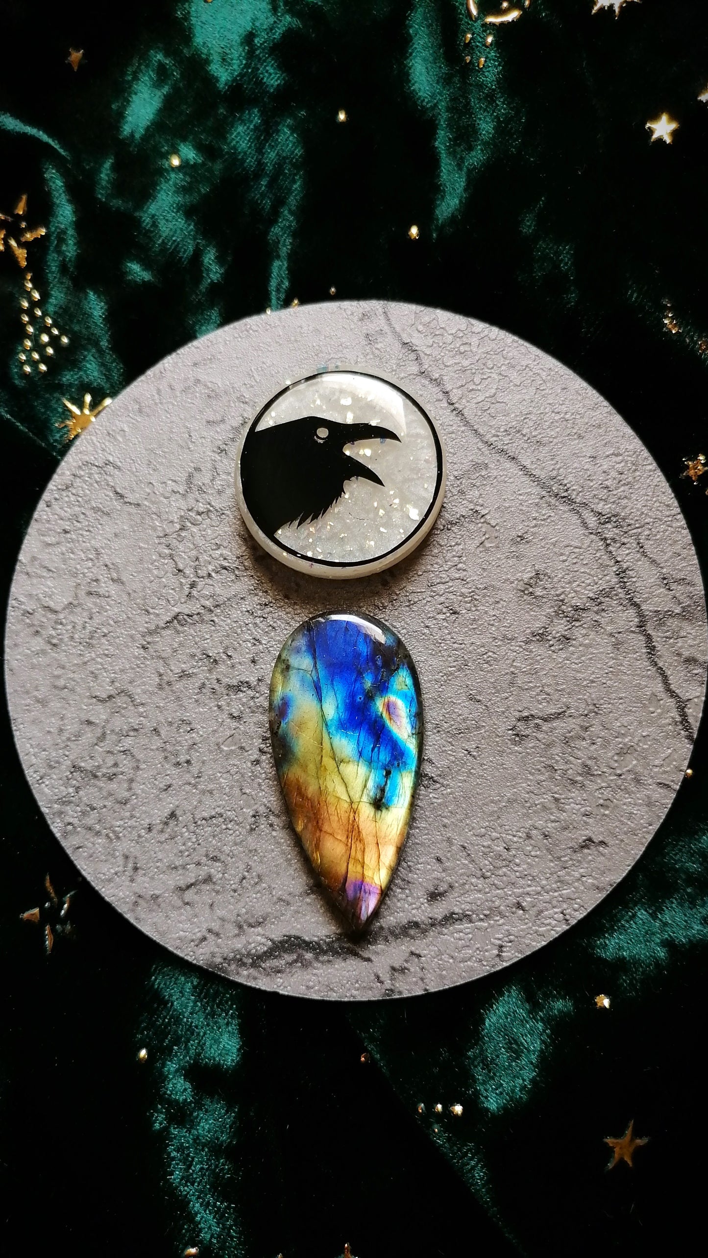 Corneille du Bois sombre - Pendentif labradorite