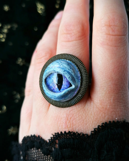 The galaxy eye - adjustable ring