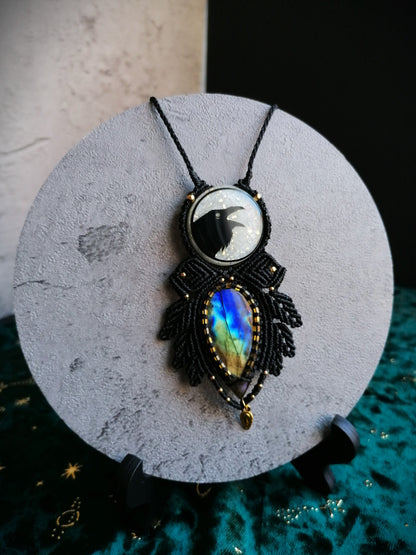 Corneille du Bois sombre - Pendentif labradorite