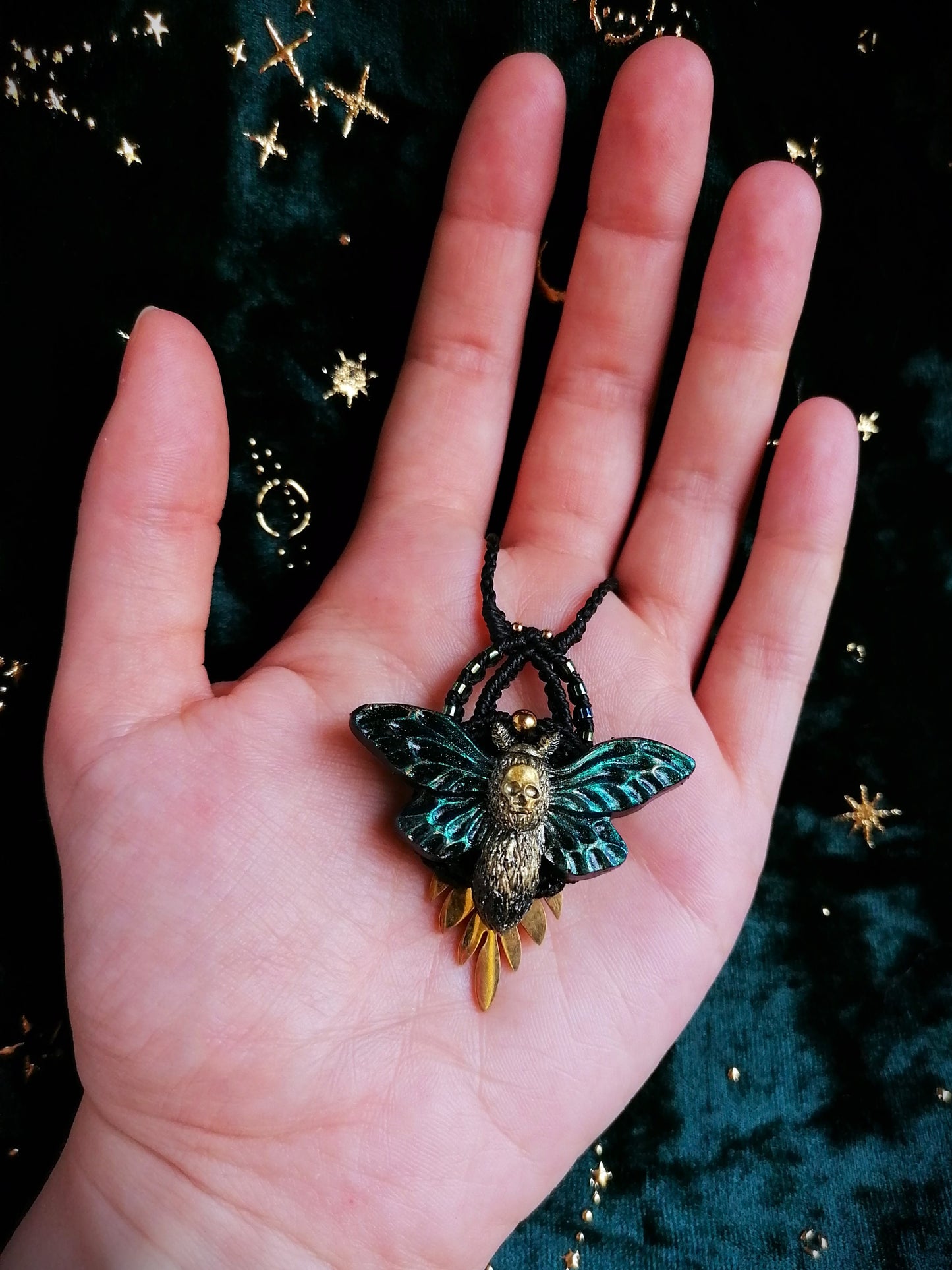 Manor moth - Pendentif