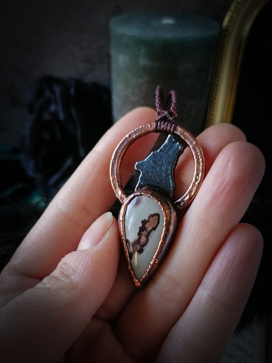 The brown wolf - Copper and Jasper pendant