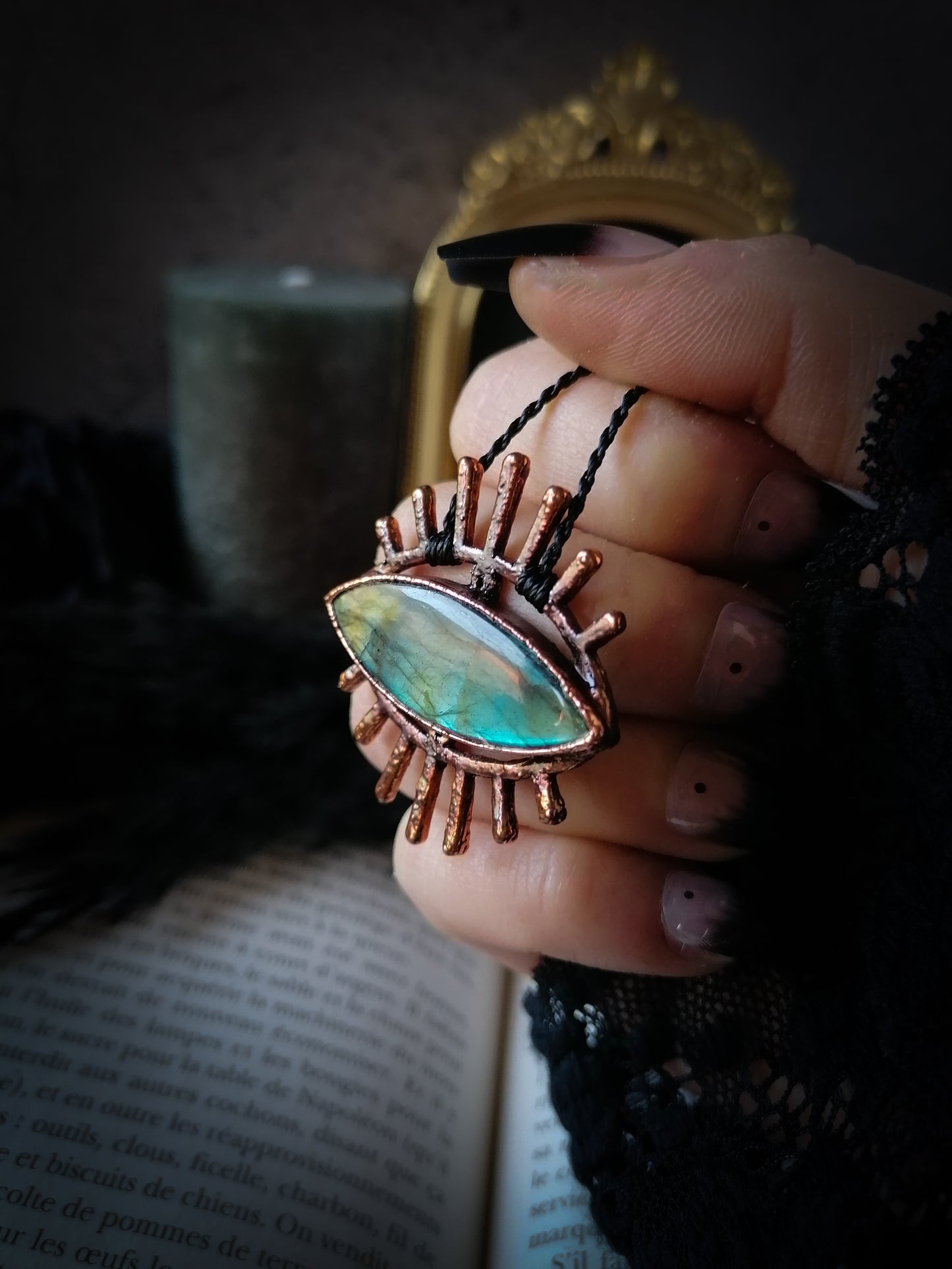 Vision obscure- Pendentif Cuivre et Labradorite