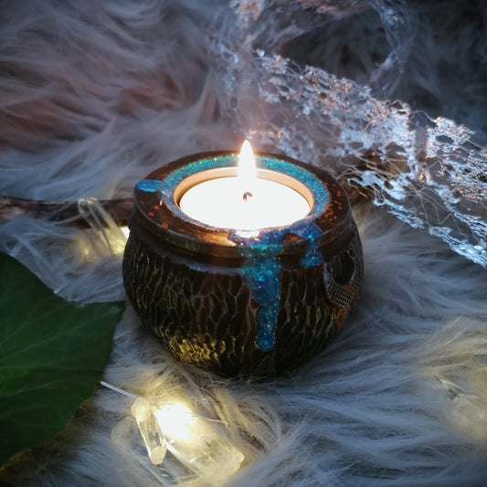 Blue magic cauldron - Candle holder